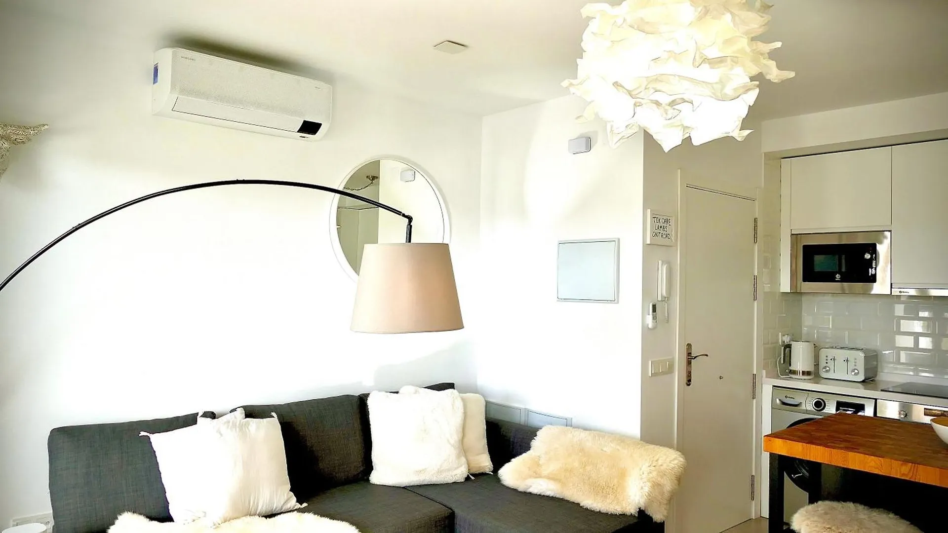 Casita Frigiliana - Stunning New Apartment With Views With Private Parking Space