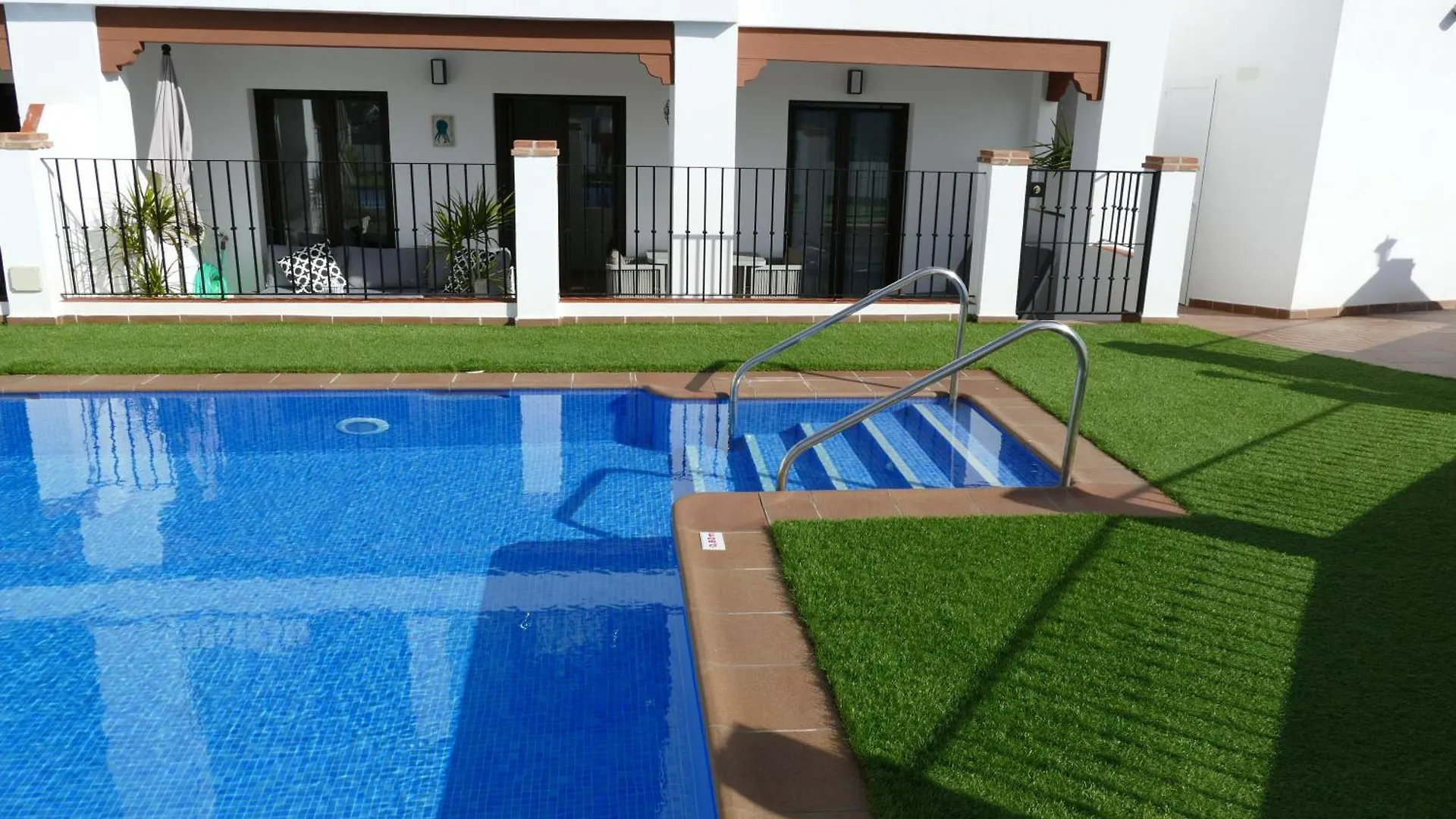Casita Frigiliana - Stunning New Apartment With Views With Private Parking Space 0*,