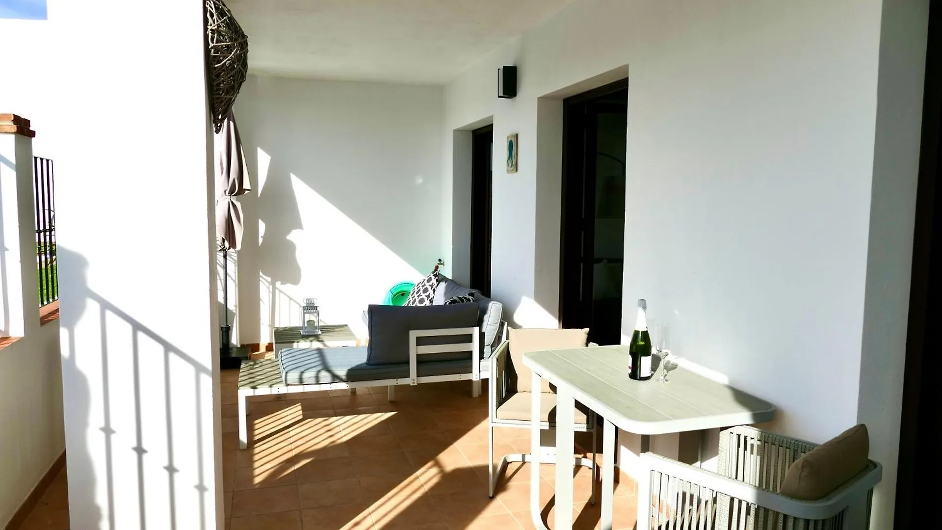 Casita Frigiliana - Stunning New Apartment With Views With Private Parking Space
